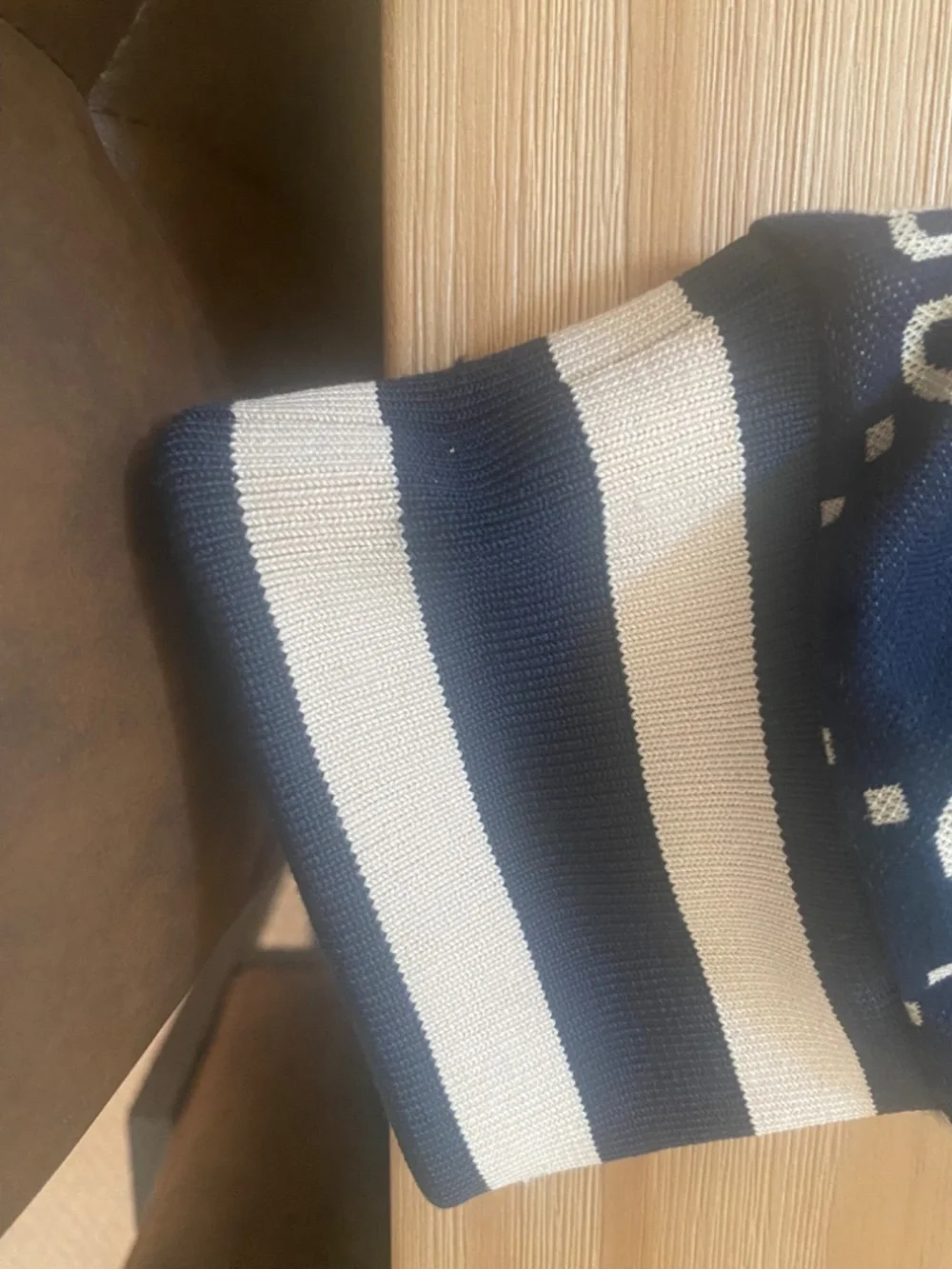 Gucci zip up with gucci garment bag